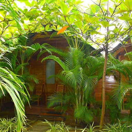 Sasvi Cabana Villa Trincomalee Esterno foto